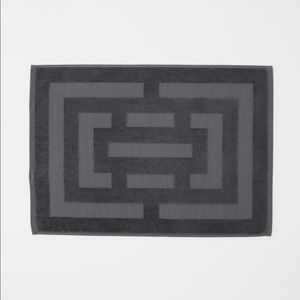 H&M Classic Collection Jacquard Weave Bath Mat